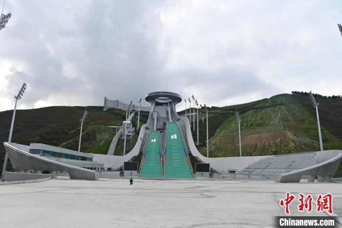 “雪如意”近景?！〉杂鸺?攝