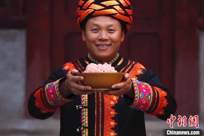 圖為“暢饗云宴”巧手年菜系列短視頻截圖。　胡遠航 攝