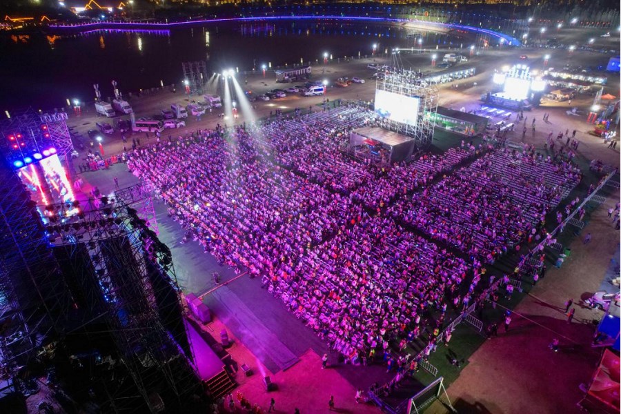 “如七而遇 相思烏?！边@場(chǎng)七夕主題音樂(lè)會(huì)甜出圈137.png