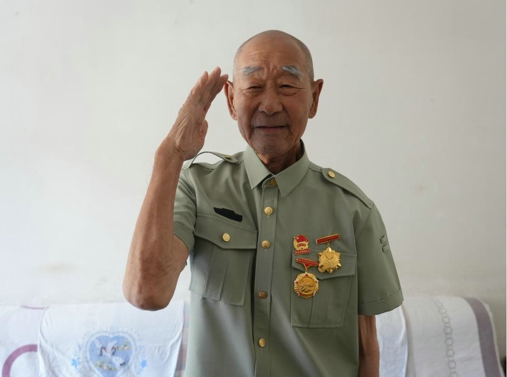 1756960393140597.jpg 老兵3.jpg