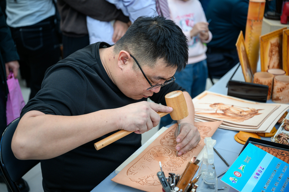 1766240784107411.jpg 012.jpg