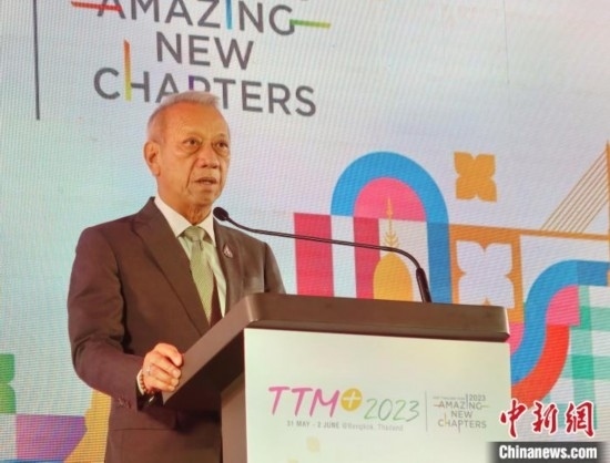 泰國旅游及體育部部長皮帕在開幕式上致辭。 趙婧楠 攝