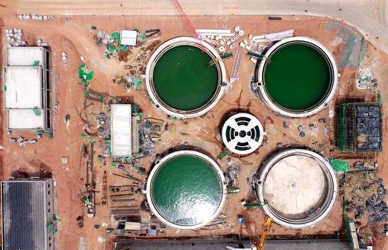 污水處理廠及水資源再生利用項(xiàng)目沉淀池。受訪者供圖