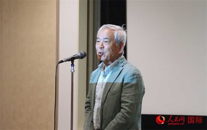 展覽名譽(yù)顧問、日本前文化廳長(zhǎng)官青柳正規(guī)致辭。（人民網(wǎng) 許可攝）