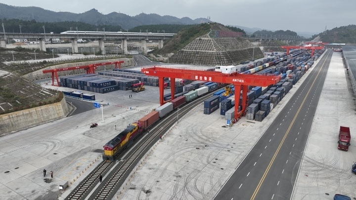 繁忙的貴陽國際陸港。貴陽綜保區(qū)供圖