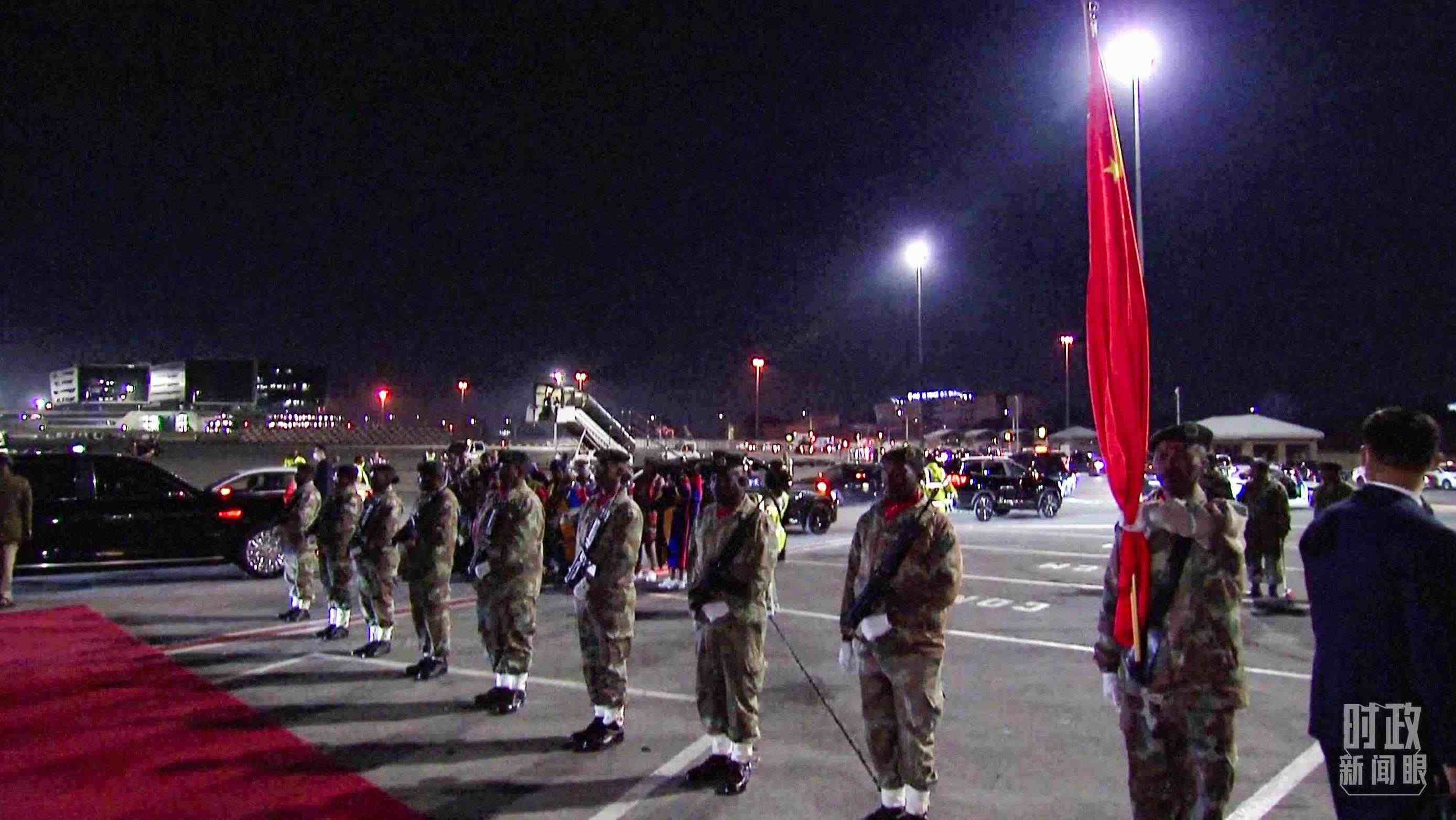 △機場現(xiàn)場的禮兵。