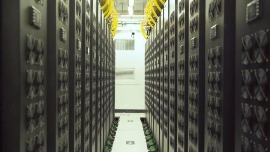 貴安超算中心內的機房。人民網(wǎng) 陽茜攝