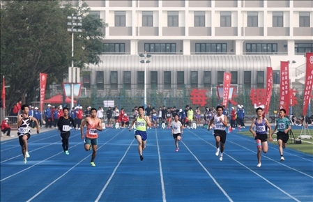 第59屆北京市中學(xué)生田徑運動會暨北京學(xué)生金奧運動隊田徑運動會。北京市教委供圖