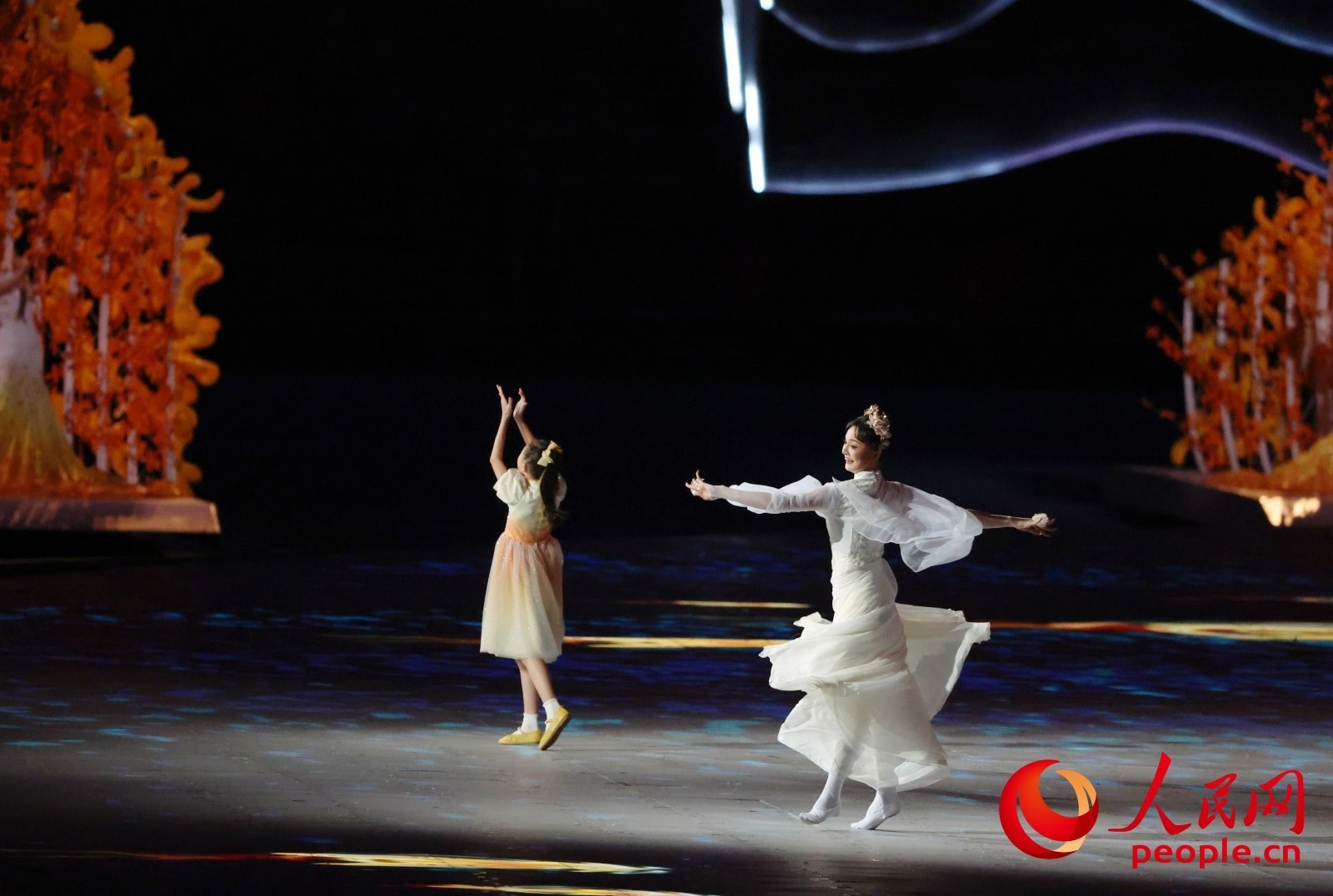 開(kāi)幕式現(xiàn)場(chǎng)。人民網(wǎng) 周靜圓攝