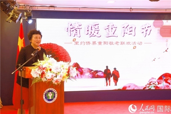 當?shù)貢r間10月23日，國務(wù)院僑務(wù)辦公室主任陳旭（中）在巴西里約熱內(nèi)盧出席國務(wù)院僑辦代表團與里約僑界座談會。 王天聰 攝