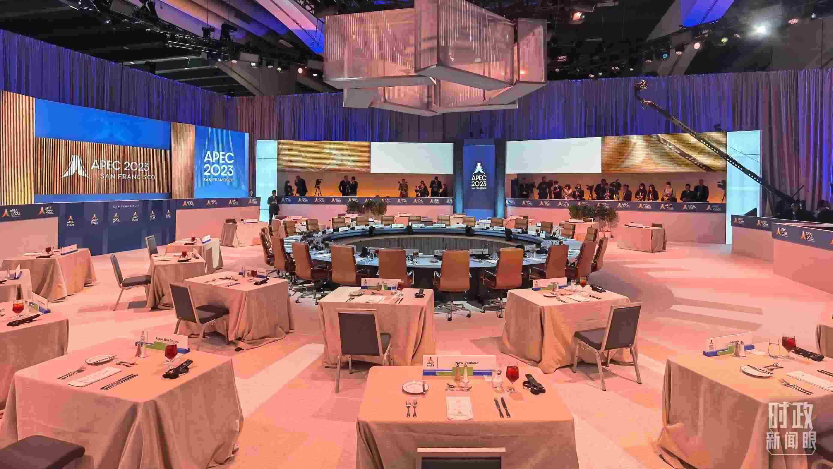 △會議開始前的現(xiàn)場。（總臺央視記者石丞拍攝）