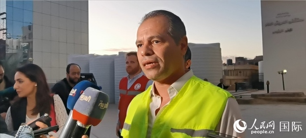 埃及衛(wèi)生部官員艾哈邁德·馬赫迪在接受記者采訪。人民網(wǎng)記者 沈小曉攝