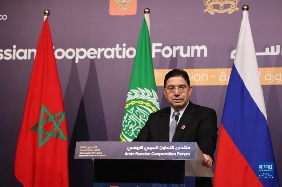 12月20日，在摩洛哥南部城市馬拉喀什舉行的第六屆阿拉伯-俄羅斯合作論壇主議程結(jié)束后，摩洛哥外交大臣布里達(dá)在記者會(huì)上講話。新華社記者霍晶攝