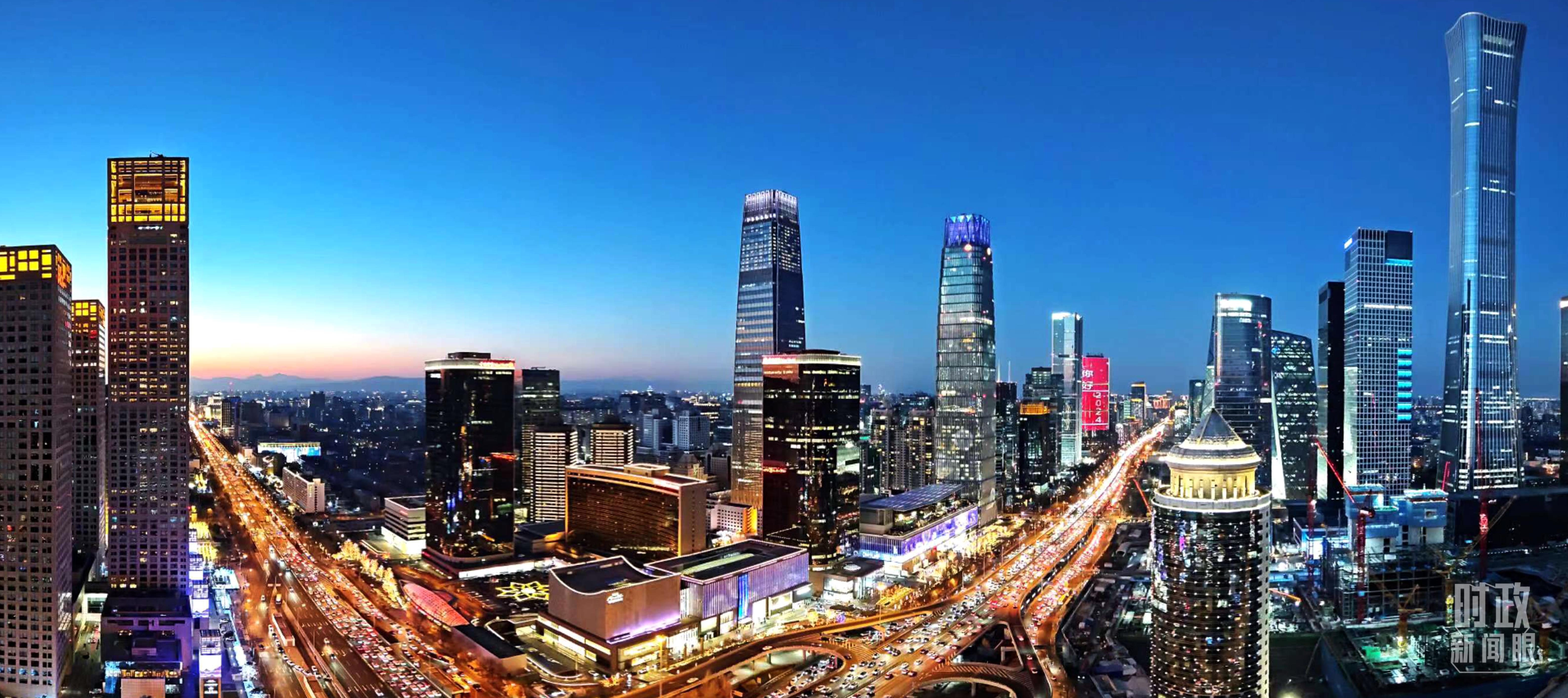 △2023年12月31日，北京CBD商圈。（總臺央視記者鐘信偉拍攝）