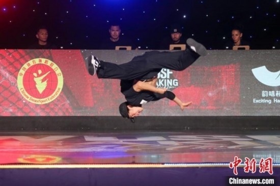 今年7月，首屆亞洲霹靂舞錦標(biāo)賽在拱墅運(yùn)河體育公園體育館舉行。郭天奇 攝