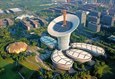 位于武漢光谷未來科技城的武漢新能源研究院大樓（2022年7月9日攝）。程敏攝/本刊