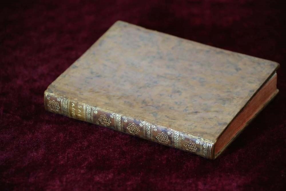 這是典藏于中國(guó)國(guó)家圖書(shū)館的《論語(yǔ)導(dǎo)讀》。