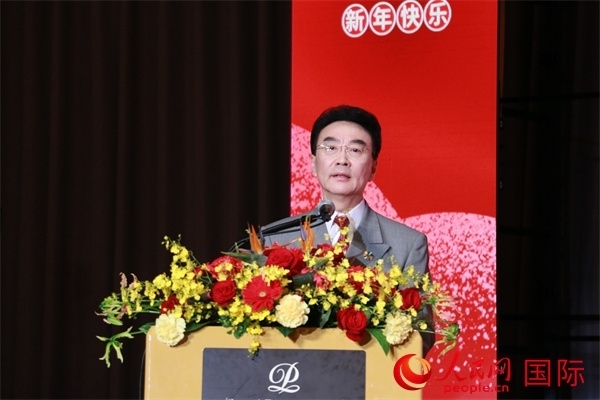 在日中國企業(yè)協(xié)會(huì)會(huì)長王家馴致辭。人民網(wǎng) 許可攝