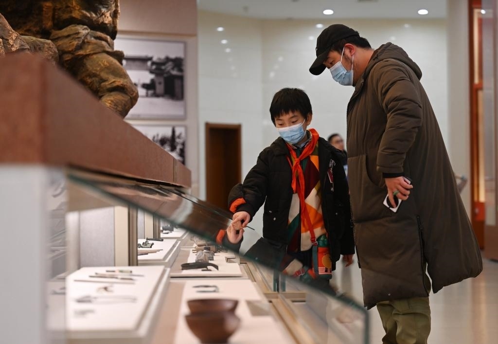 2024年1月29日，市民在平津戰(zhàn)役紀(jì)念館參觀。