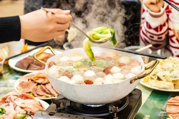 華南理工大學(xué)推出火鍋年夜飯。校方供圖