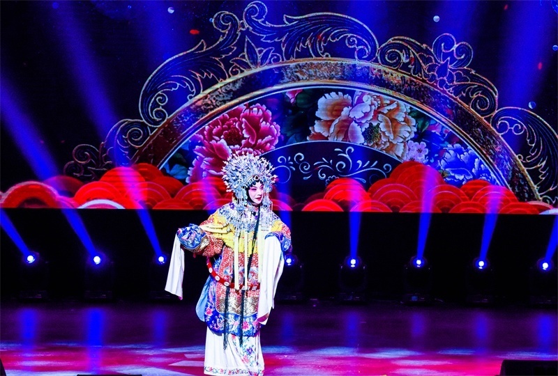 京劇梅派傳人胡文閣帶來《貴妃醉酒》。趙 靖攝