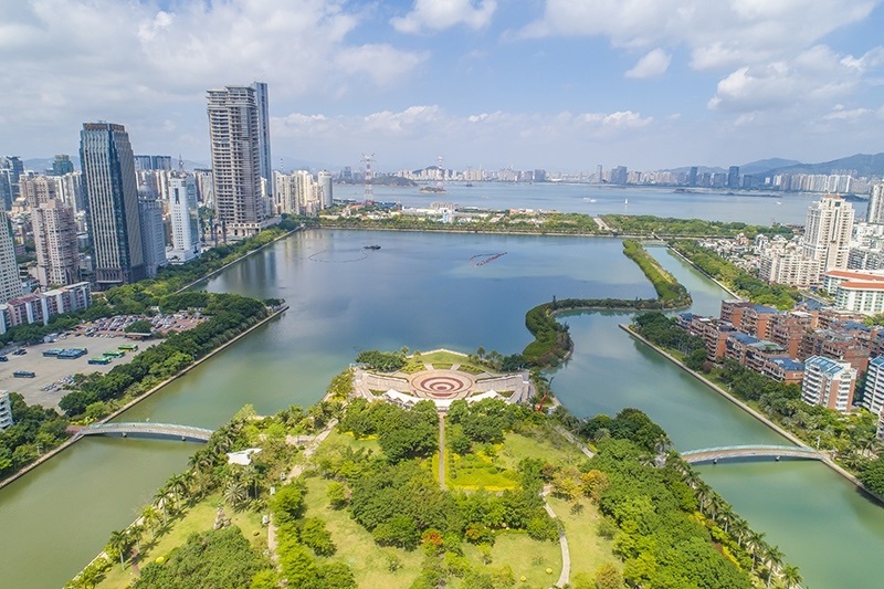 2021年5月15日，廈門，航拍筼筜湖，景色優(yōu)美。