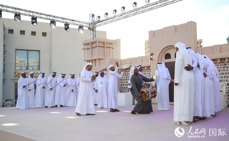 阿拉伯歌舞表演。人民網(wǎng) 塔里克·易卜拉欣攝