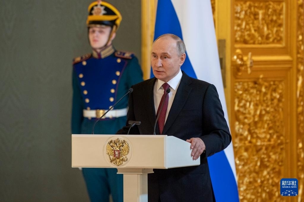 3月20日，俄羅斯總統(tǒng)普京在莫斯科克里姆林宮與其競(jìng)選團(tuán)隊(duì)代表舉行見(jiàn)面會(huì)。新華社記者 曹陽(yáng) 攝