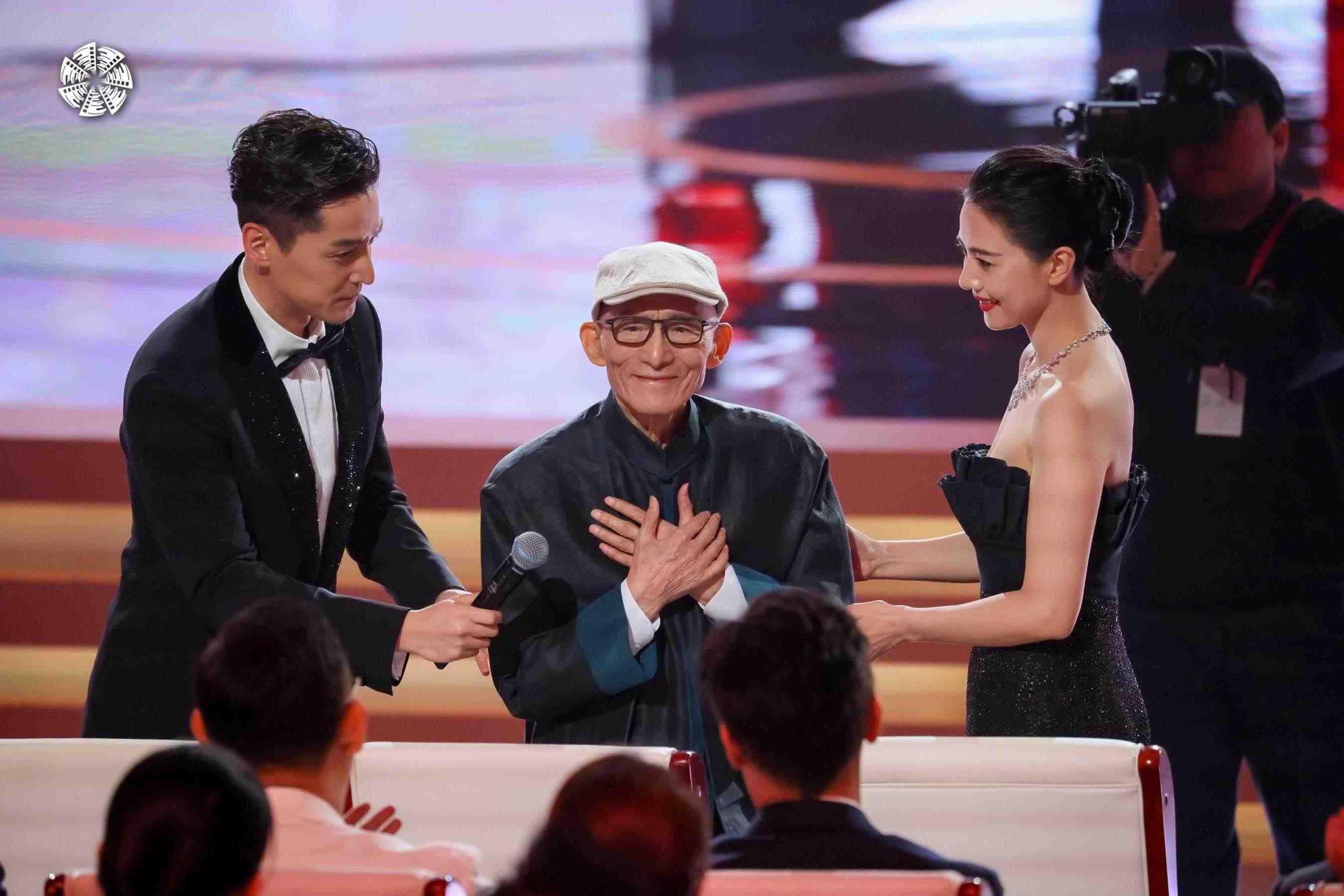 從左到右依次為演員胡歌，演員游本昌，演員高圓圓。主辦方供圖