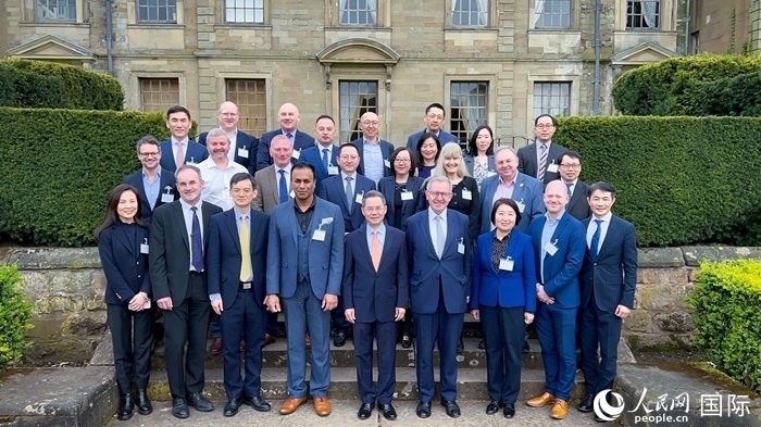 論壇嘉賓合影。人民網(wǎng) 郭錦標(biāo)攝