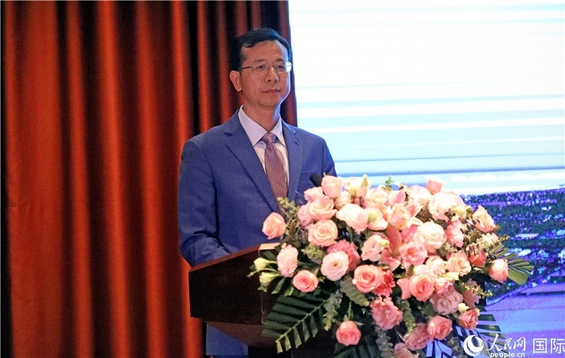 外交部外事管理司副司長(zhǎng)姚紹俊在宣介會(huì)上致辭。人民網(wǎng)記者趙益普