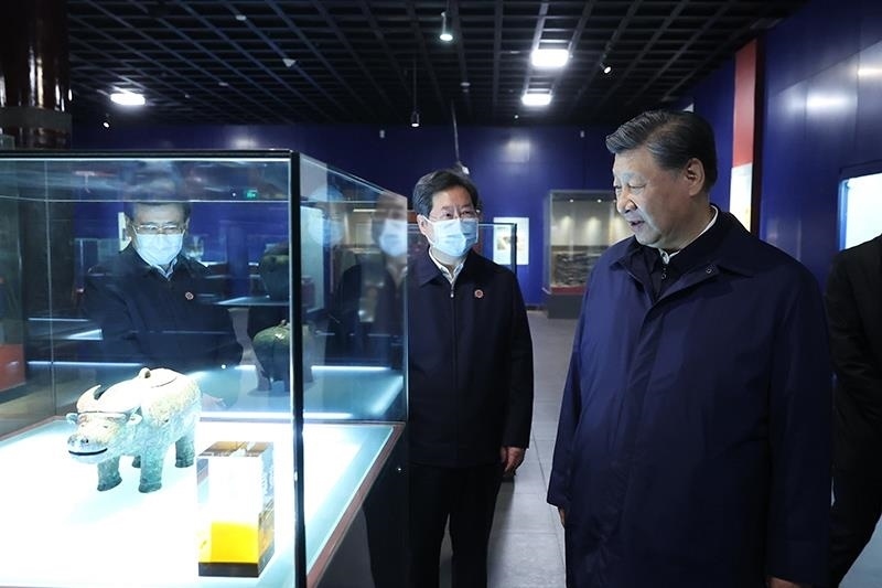 △2022年10月28日，習(xí)近平總書記在河南安陽市殷墟博物館考察。