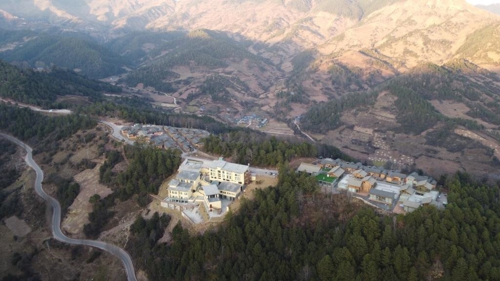 三河村全景（無人機(jī)照片）。新華社記者 尹恒 攝