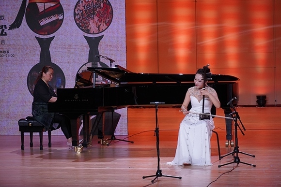 會(huì)議現(xiàn)場(chǎng)。學(xué)校供圖