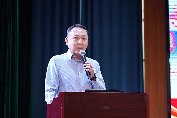 北京大鸞翔宇慈善基金會理事長、周恩來侄外孫沈清講述周恩來的讀書故事。