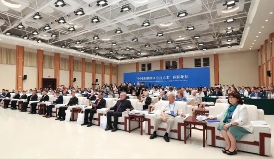 6月12日，“中國新疆的歷史與未來”國際論壇在喀什舉辦。（圖片來源：民族畫報）