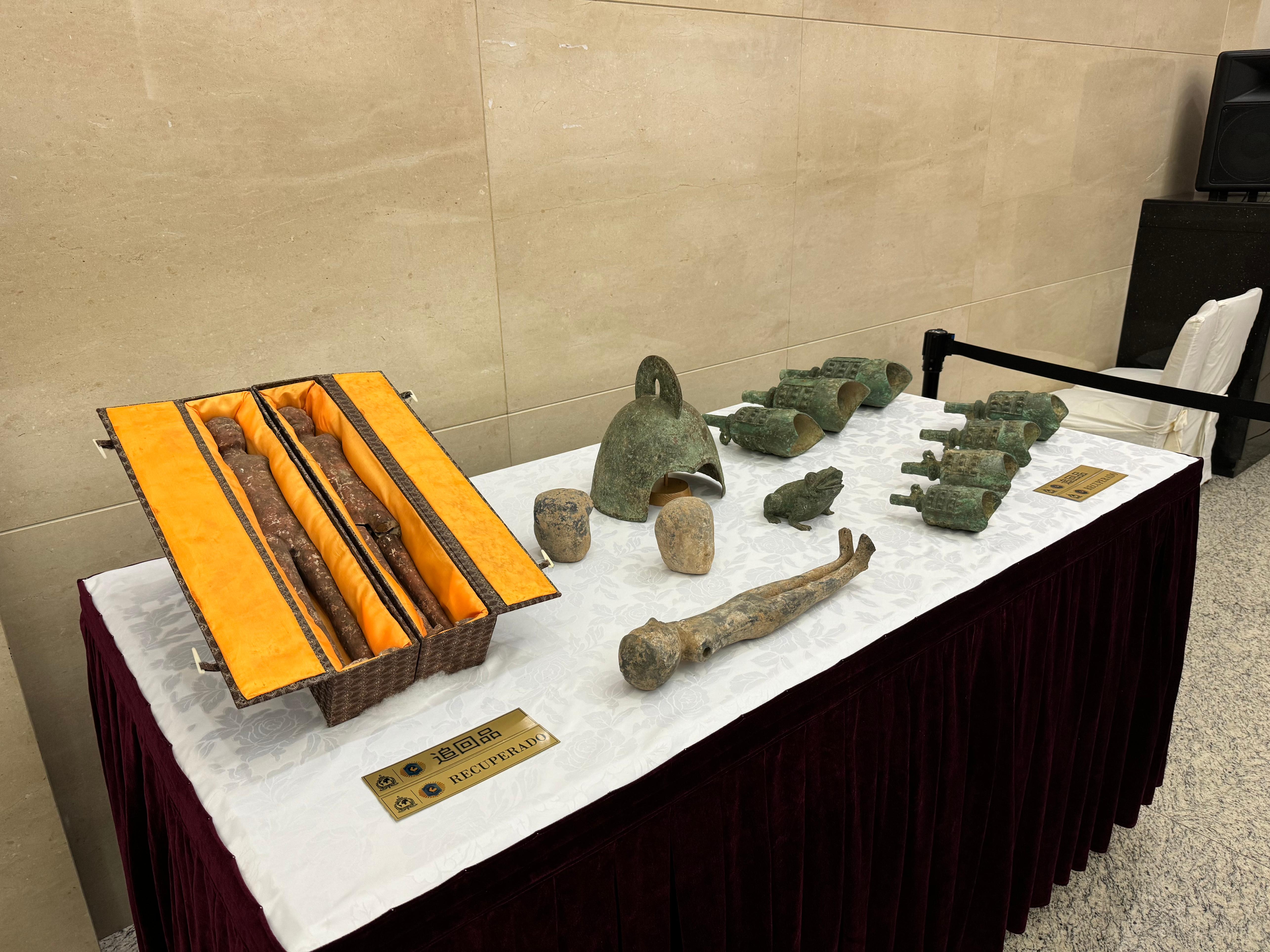 阿根廷返還的14件文物藝術(shù)品。國(guó)家文物局供圖