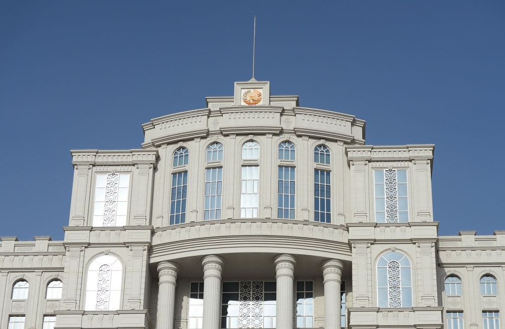 這是在杜尚別拍攝的塔吉克斯坦政府大樓。