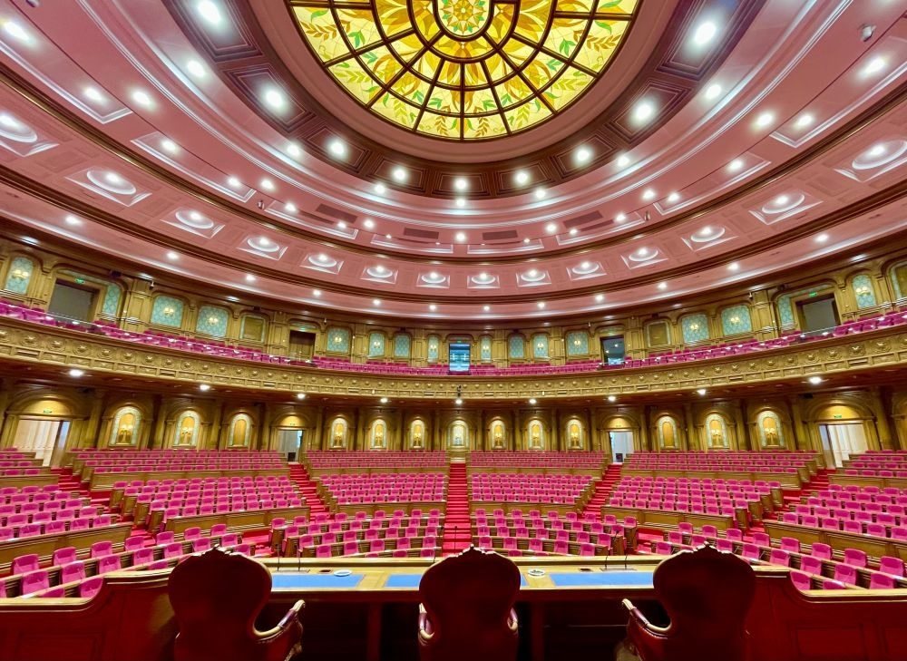 這是在杜尚別拍攝的塔吉克斯坦議會(huì)大樓內(nèi)景。