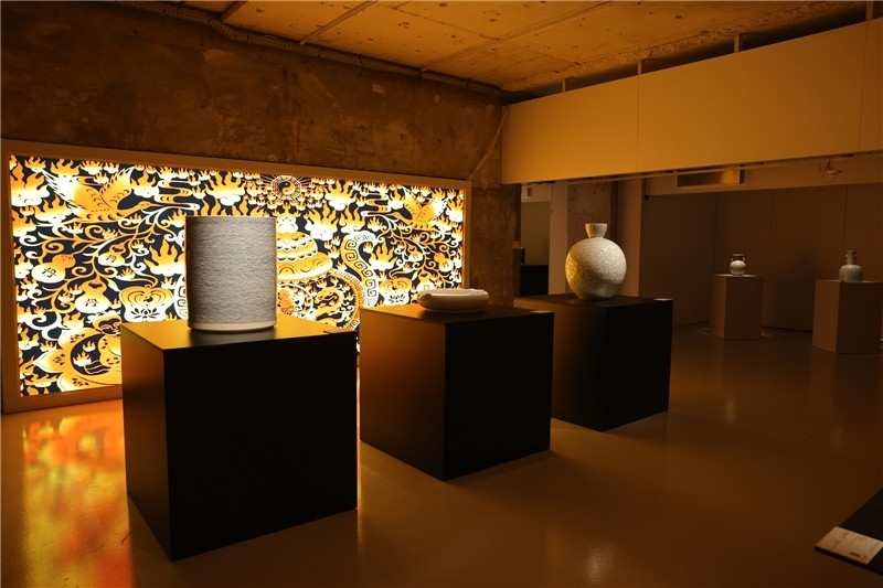 《新生萬物-中國非遺與當(dāng)代設(shè)計(jì)展》展廳。陽光媒體集團(tuán)供圖