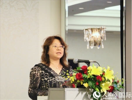 中國駐日本大使館經(jīng)濟商務(wù)公使羅曉梅致辭。人民網(wǎng) 許可攝