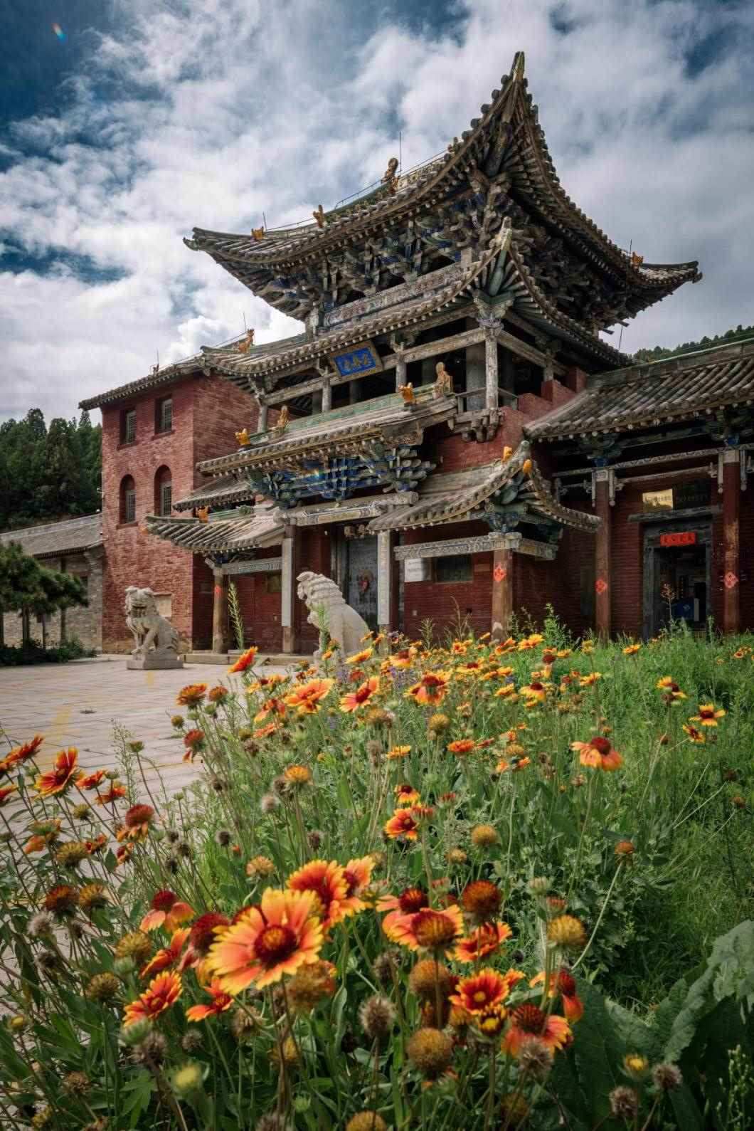 全國(guó)重點(diǎn)文物保護(hù)單位定林寺。蘇唐詩(shī)攝