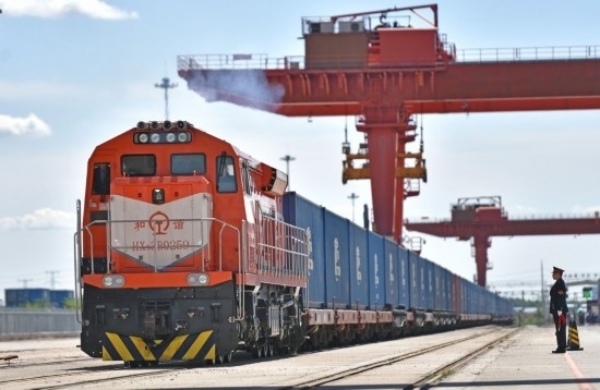 2023年9月19日，列車從中歐班列（沈陽）集結(jié)中心出發(fā)，將經(jīng)由滿洲里口岸駛向歐洲。截至2024年8月2日，中歐班列（沈陽）集結(jié)中心往返開行中歐班列數(shù)突破1000列，運(yùn)輸貨物超8萬標(biāo)箱。