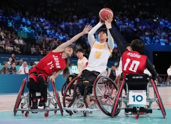 巴黎殘奧會(huì)｜“撞車、摔倒，我們都習(xí)慣了”