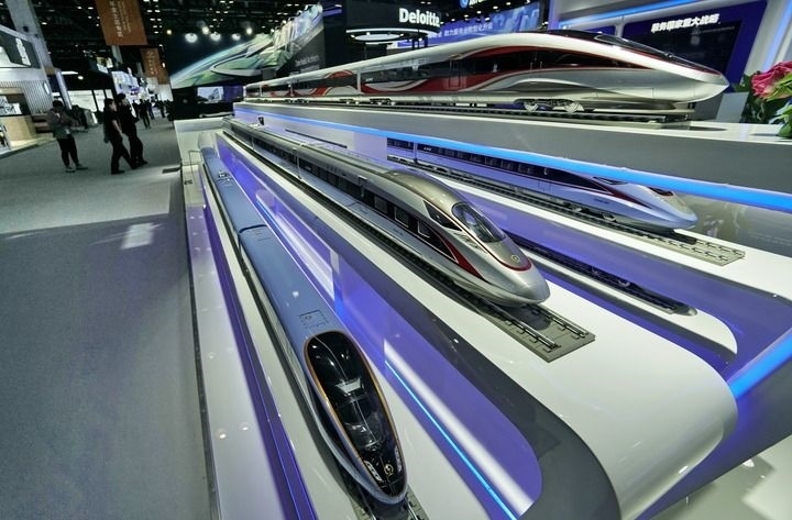 2024年9月11日拍攝的國家會議中心會場內(nèi)的展臺。新華社記者 李欣 攝