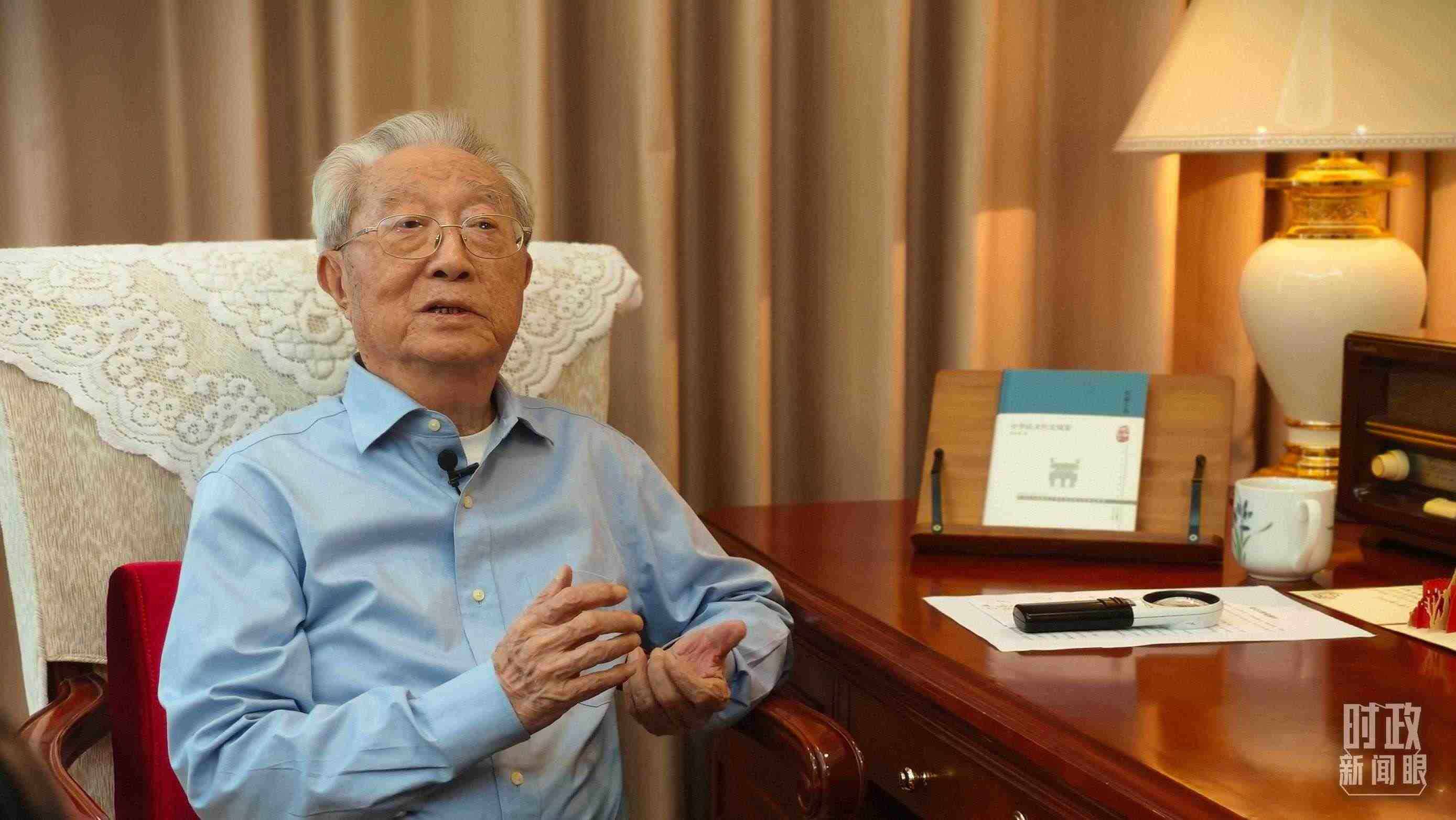 “人民教育家”國家榮譽稱號獲得者張晉藩。（總臺央視記者李立拍攝）