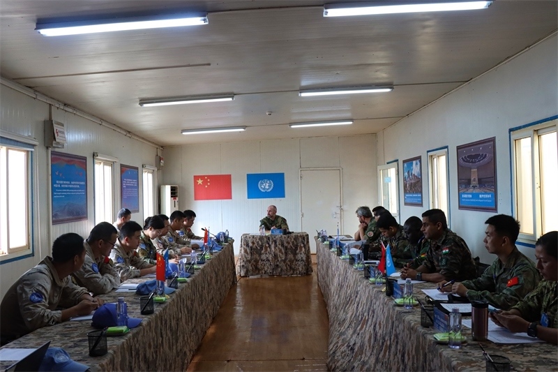 圖1-分隊(duì)進(jìn)行情況匯報（馬騫攝）