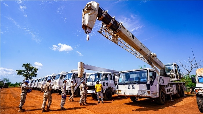 展開裝備核查。秦貴君攝
