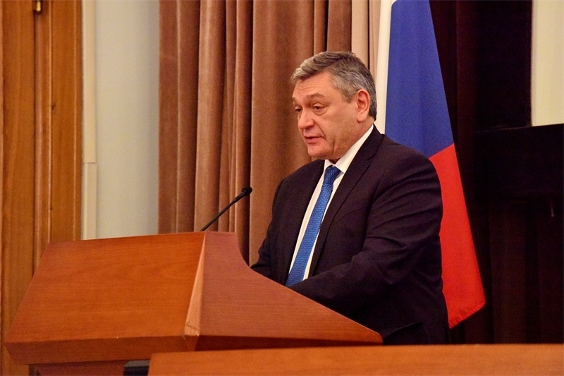 俄羅斯外交部副部長(zhǎng)魯?shù)强浦罗o。主辦方供圖