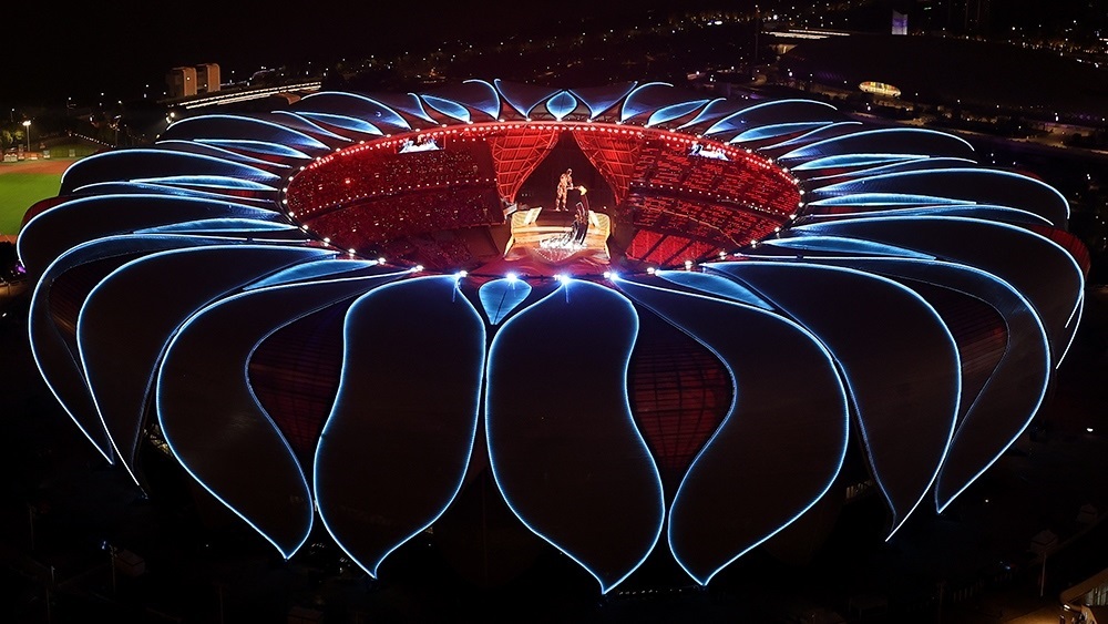 2023年9月23日，第19屆亞洲運(yùn)動(dòng)會(huì)開幕式上，最后一棒火炬手汪順和“數(shù)字火炬手”在開幕式上點(diǎn)燃主火炬。